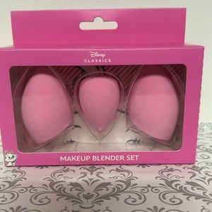 Disney makeup blender set
